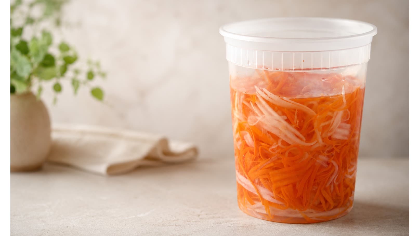 Vietnamese Pickled Carrots and Daikon
